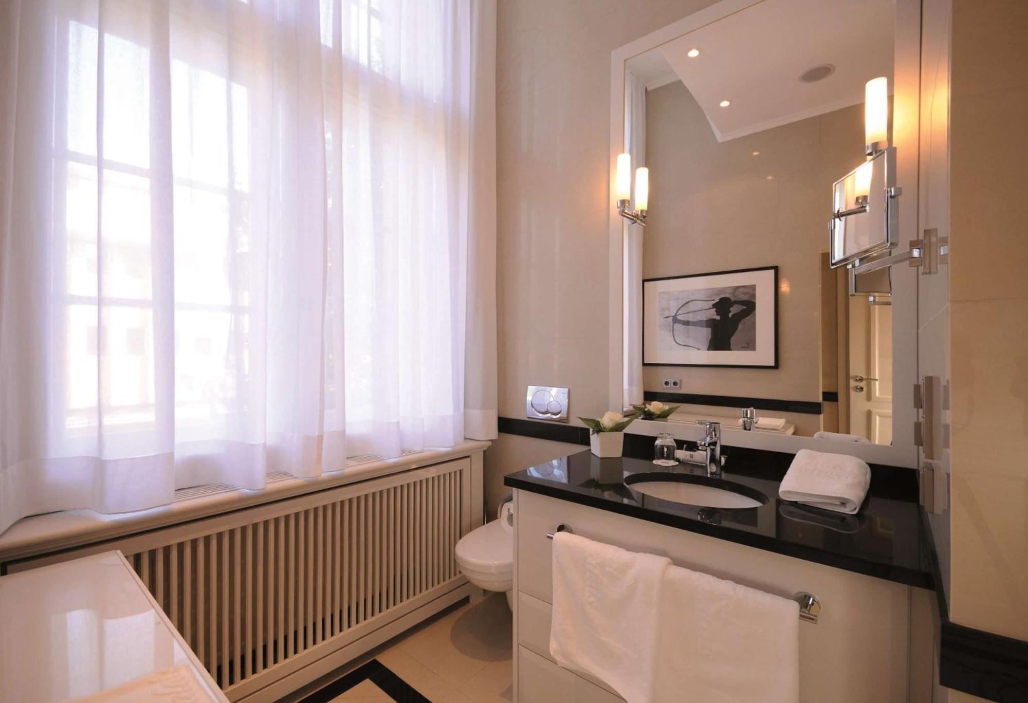 เบสต์ เวสเทิร์น พลัส โฮเต็ล ชตัทปาแล Hotel บราวน์ชไวก์ ภายนอก รูปภาพ